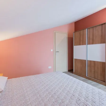 Apartman 5m Dugi Rat