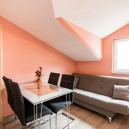 Apartament Apartman 5m *